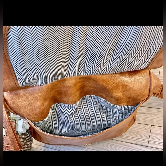 sOLD Steve Madden Brown Vegan Leather Crossbody Satchel - Picture 9 of 16